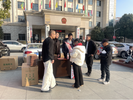 1735635924120292.png 中荊置業(yè)前往團(tuán)林鎮(zhèn)開展“安居工程”政策宣講及中荊學(xué)府項(xiàng)目宣傳活動(dòng)36.png